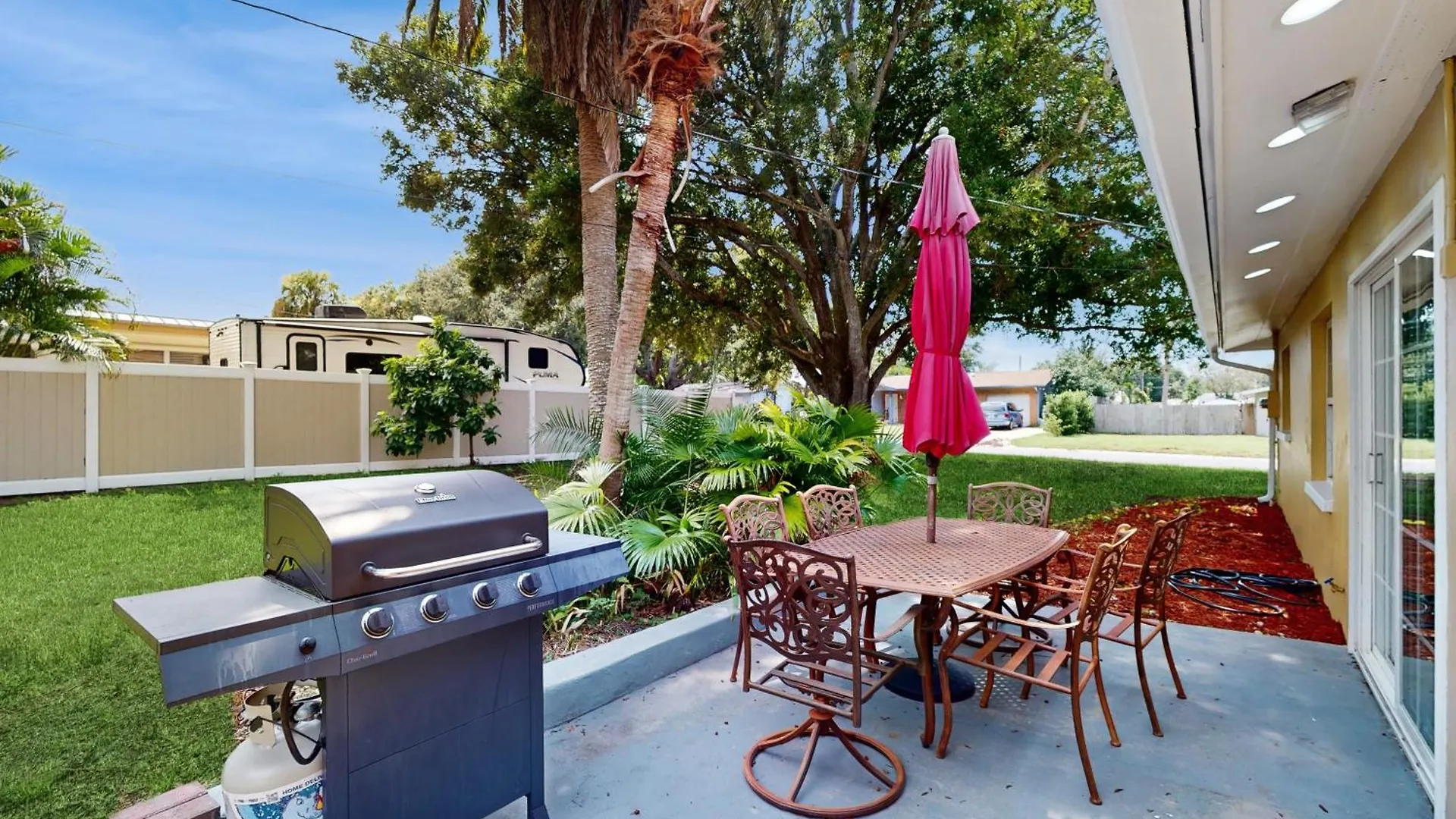 Cozy In Largo Villa United States